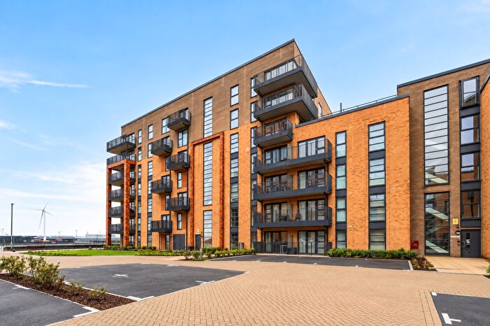 2 Bedroom Apartment For Sale In Henley Approach, Brunswick Heights, Northfleet, Gravesend., DA11