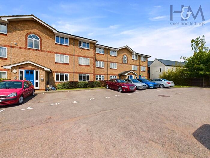 2 Bedroom Apartment To Rent In Keller Close, Stevenage, Hertfordshire, SG2