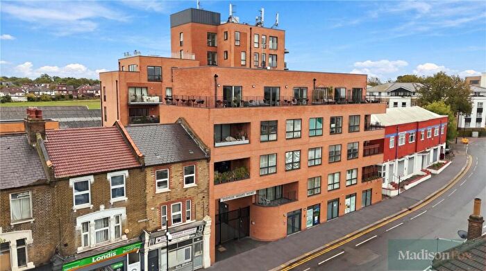 3 Bedroom House For Sale In Wood Street, Walthamstow, E17
