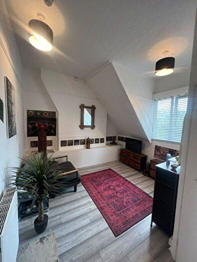 Studio To Rent In Whitley Court Hotel, Bournemouth, BH2