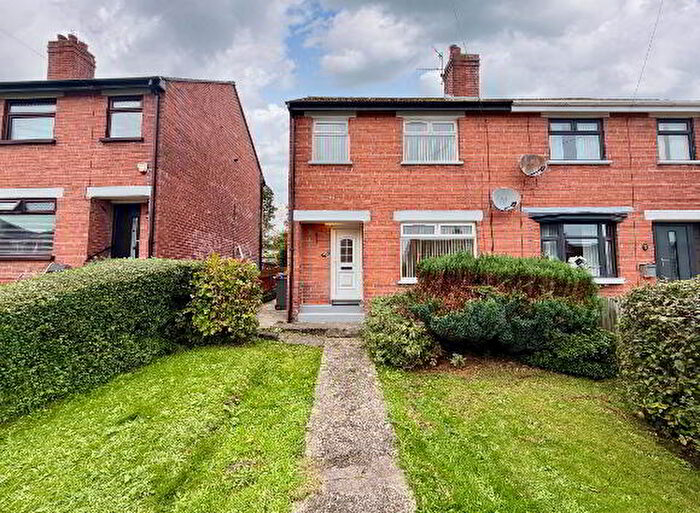 3 Bedroom Semi-Detached House To Rent In Wheatfield Gardens, Belfast, BT14