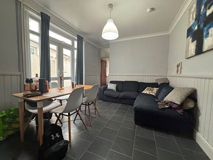 5 Bedroom Terraced House To Rent In Malefant Street, Cathays, CF24