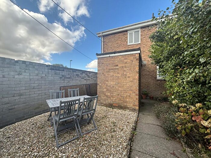 2 Bedroom End Of Terrace House To Rent In Chesterhill, Cramlington, Northumberland, NE23