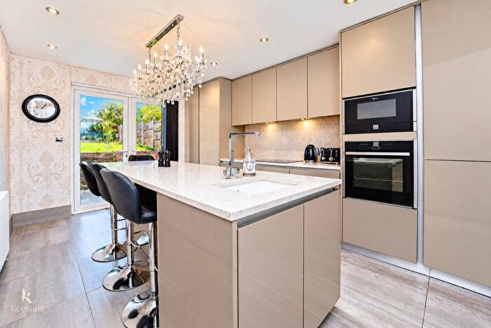 2 Bedroom Semi-Detached Bungalow For Sale In Crow Wood Avenue, Burnley, BB12