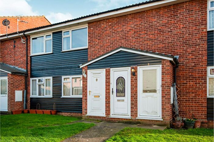 1 Bedroom Flat To Rent In Suffolk Square, Sudbury, CO10