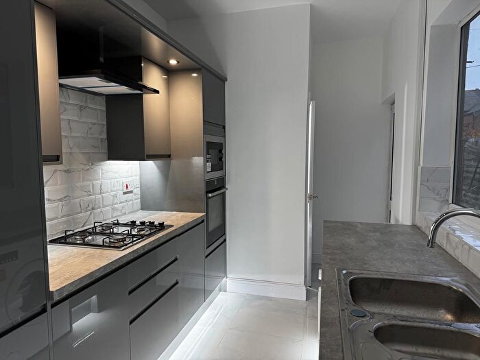 3 Bedroom Terraced House To Rent In Warwick Road, Tyseley, Birmingham, B11