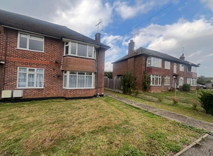 2 Bedroom Ground Maisonette To Rent In Highfield Road, Chelmsford, Essex, CM1