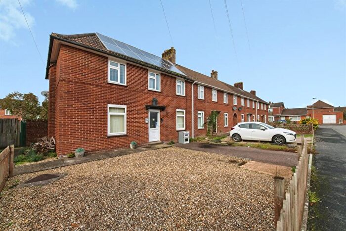 3 Bedroom End Of Terrace House For Sale In The Walronds, Tiverton, EX16