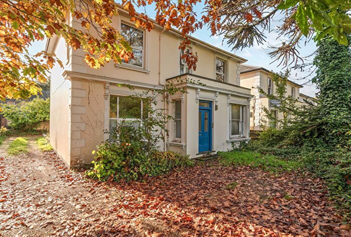 1 Bedroom Flat For Sale In Eridge Road, Tunbridge Wells, Kent, TN4