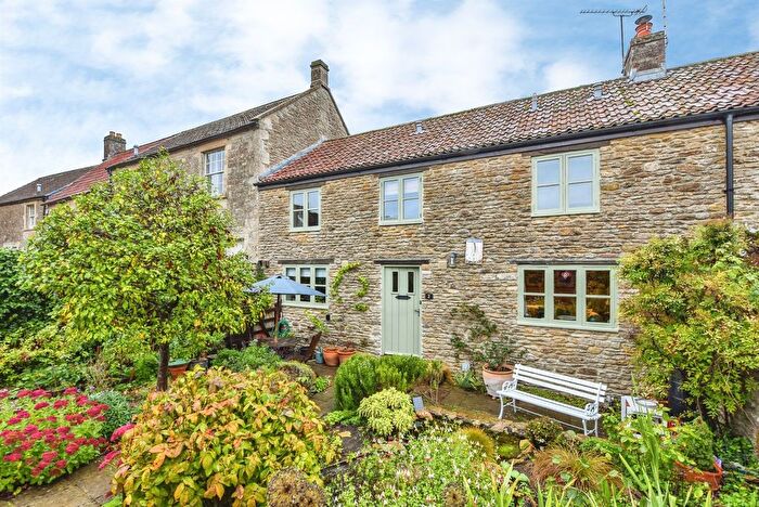 3 Bedroom Cottage For Sale In Court Farm, The Cross, Frome, BA11