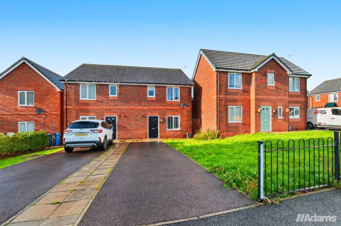 3 Bedroom Semi-Detached House For Sale In Picow Farm Road, Runcorn, WA7