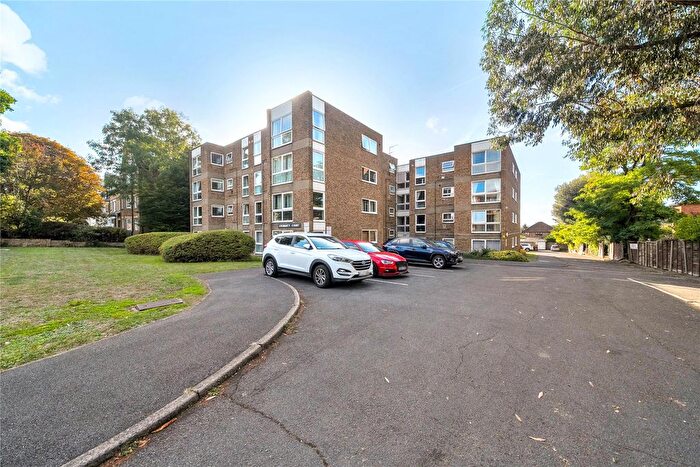 2 Bedroom Flat For Sale In Widmore Road, Bromley, BR1