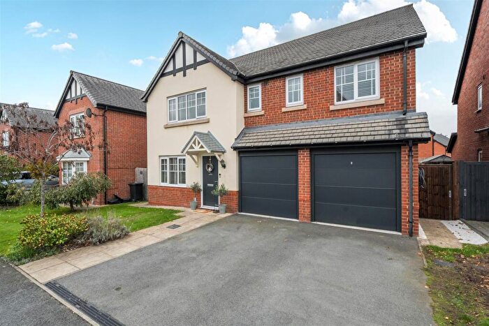 5 Bedroom Detached House For Sale In Oaks Close, Aston, Nantwich., CW5