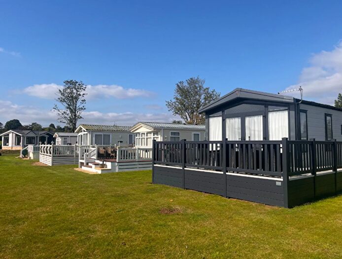 2 Bedroom Lodge For Sale In , Twyning, GL20