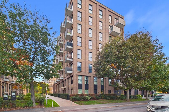 1 Bedroom Flat For Sale In Carraway Street, Reading, Berkshire, RG1