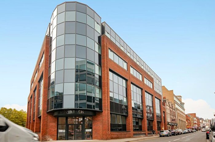 1 Bedroom Apartment To Rent In Kings Reach, - Kings Road, Reading, RG1