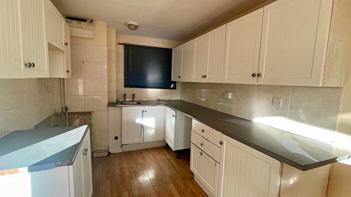 3 Bedroom Terraced House For Sale In Pendleton, Peterborough, PE3