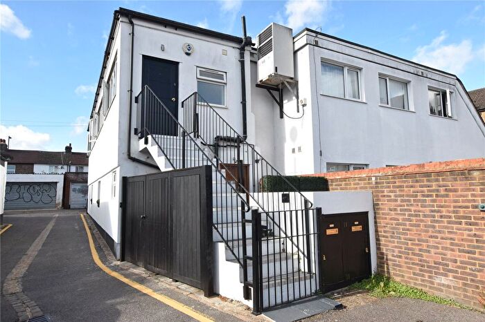 1 Bedroom Flat To Rent In Chipstead Valley Road, Coulsdon, CR5
