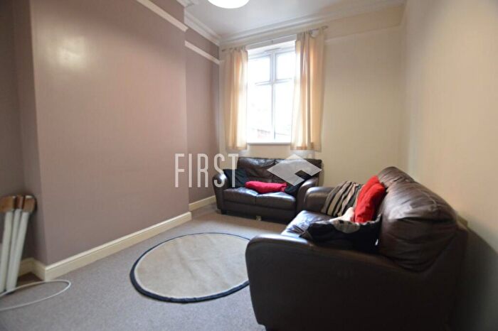 5 Bedroom Terraced House To Rent In Westcotes Drive, West End, LE3