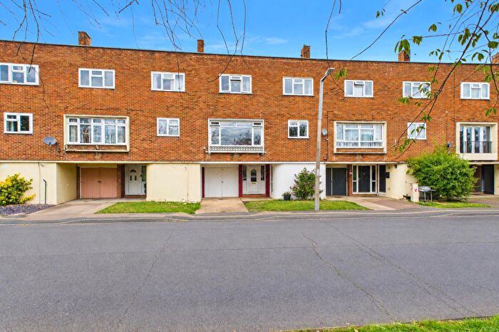 5 Bedroom Property For Sale In Orchard Croft, Harlow, CM20