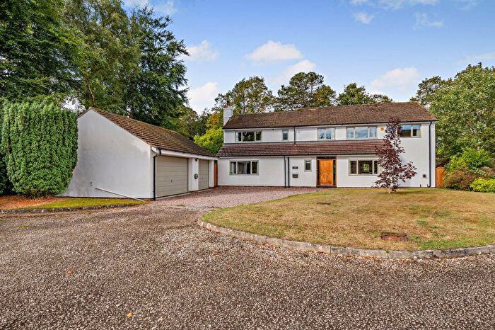 5 Bedroom Detached House For Sale In Churton, Cheshire, CH3