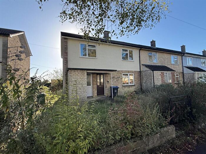 3 Bedroom End Of Terrace House For Sale In Dicketts Road, Corsham, SN13