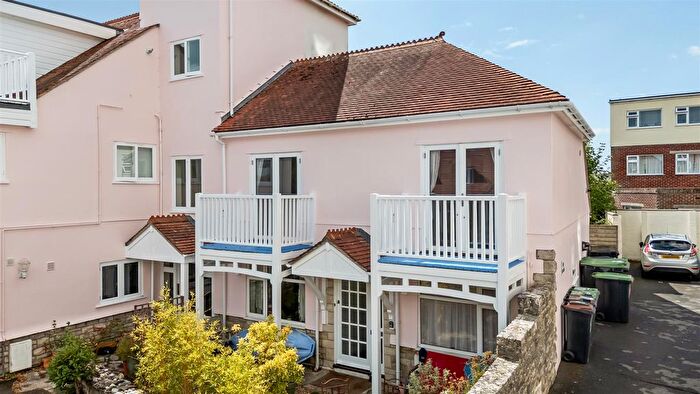 2 Bedroom Flat For Sale In Burlington Road, Swanage, BH19