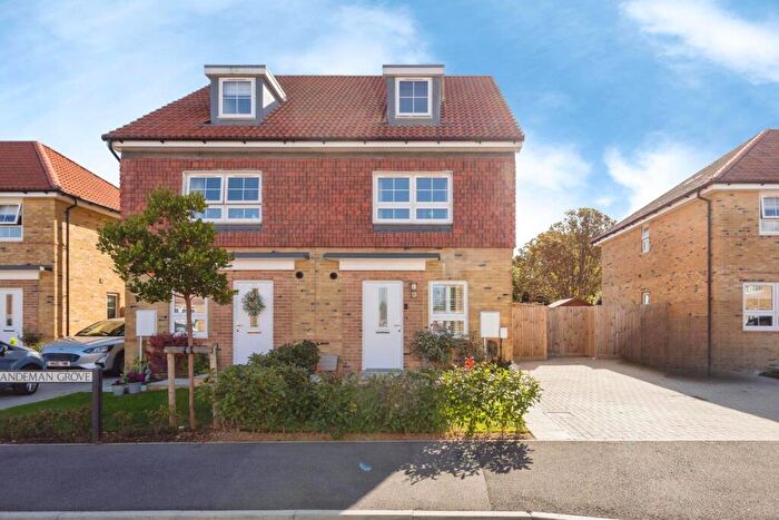 3 Bedroom Semi-Detached House For Sale In Sandeman Grove, Hampshire, PO11