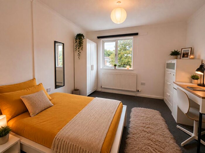5 Bedroom Terraced House To Rent In Downs Road, Canterbury - Close To Ukc, CT2