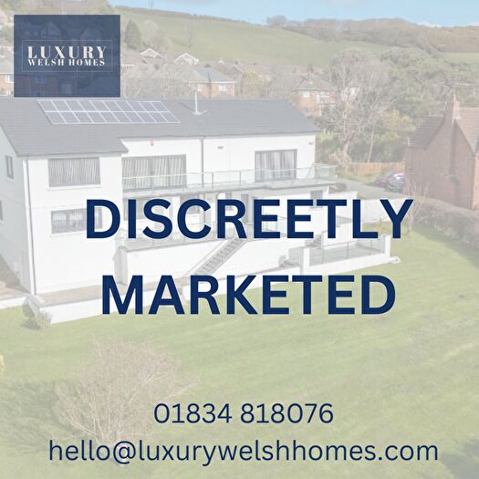 5 Bedroom Detached House For Sale In Dm, Pembrey, SA16