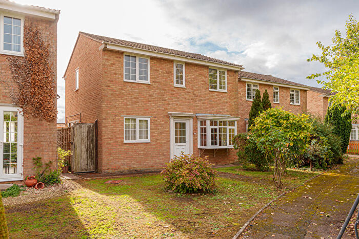 3 Bedroom Detached House For Sale In St Nicholas Close, North Bradley, BA14