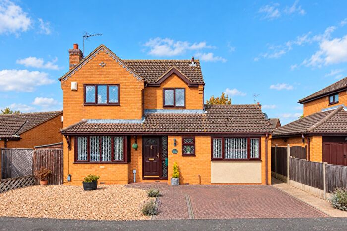 4 Bedroom Detached House For Sale In Yateley Drive, Barton Seagrave, NN15