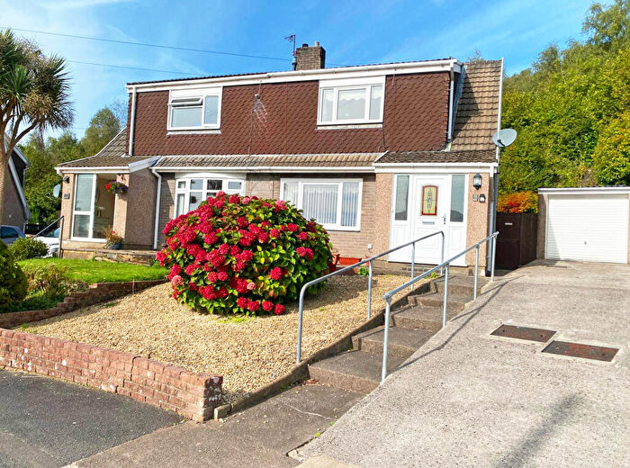 3 Bedroom Semi-Detached House For Sale In Heathlands, Ystrad Mynach, Hengoed, CF82