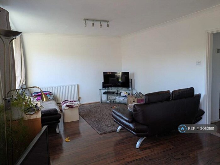 4 Bedroom Detached House To Rent In Peartree Walk, Peterborough, PE7