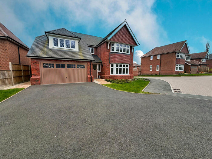 5 Bedroom Detached House For Sale In Adbaston Close, Tamworth, B77