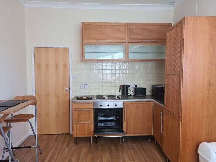 1 Bedroom Flat To Rent In Cardigan Road, Winton, Bournemouth, BH9
