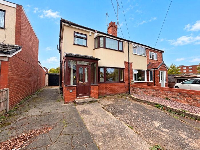 3 Bedroom Semi-Detached House For Sale In Lindbury Avenue, Stockport, Greater Manchester, SK2