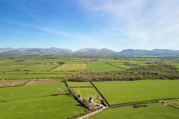 5 Bedroom Equestrian Facility For Sale In Llanddaniel, Isle Of Anglesey, LL60