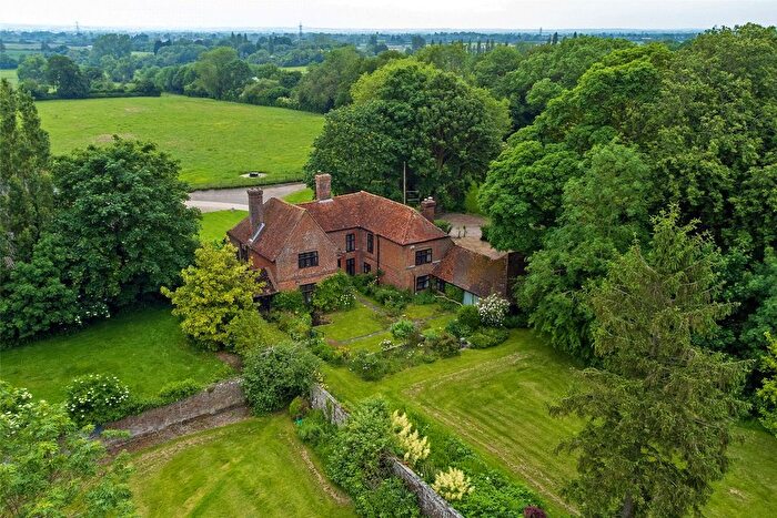 6 Bedroom Detached House For Sale In Risborough Road, Terrick, Aylesbury, Buckinghamshire, HP17