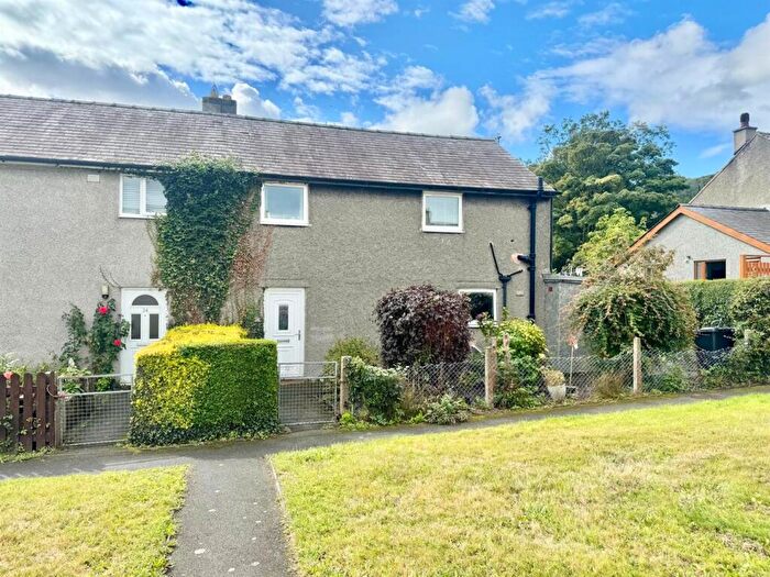 3 Bedroom Semi-Detached House For Sale In Tal Y Bont, Conwy, LL32