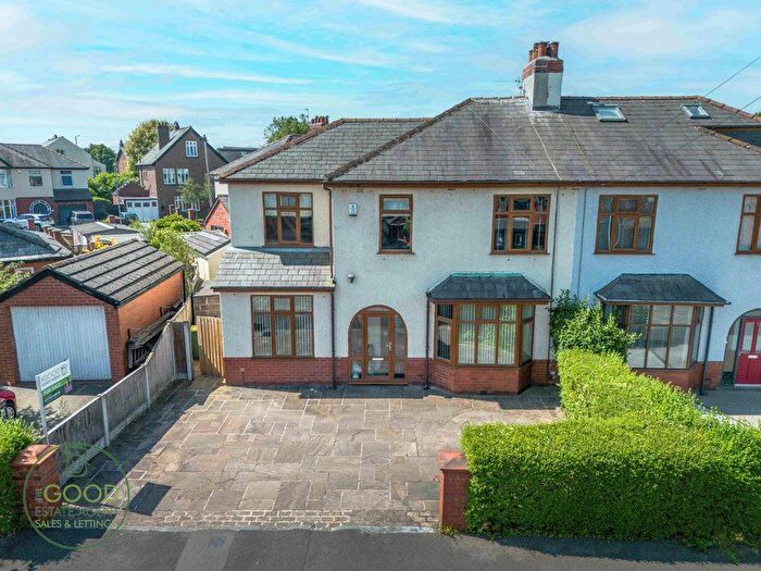4 Bedroom Semi-Detached House For Sale In The Crescent, Preston, PR2