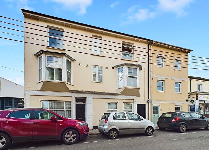 1 Bedroom Flat For Sale In Queen Street, Seaton, EX12