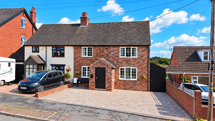 3 Bedroom Semi-Detached House For Sale In Enville Road, Kinver, Stourbridge, DY7