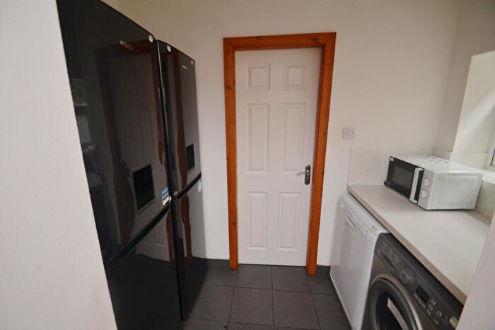 7 Bedroom Terraced House To Rent In Brailsford Road, Fallowfield, Manchester, M14