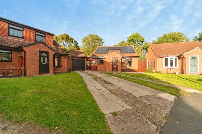 3 Bedroom Detached Bungalow For Sale In Oban Court, Immingham, DN40
