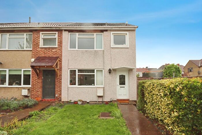 3 Bedroom End Of Terrace House For Sale In Clarence Gardens, Staple Hill, Bristol, BS16
