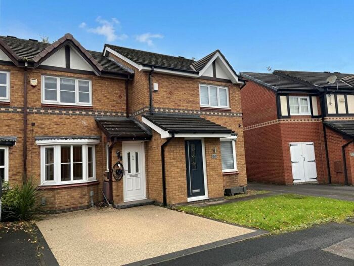 2 Bedroom Terraced House For Sale In Warwick Close, Dukinfield, SK16