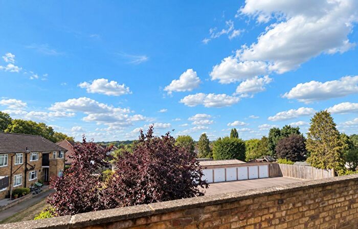 3 Bedroom Maisonette For Sale In Woodfield Lane, Ashtead, KT21
