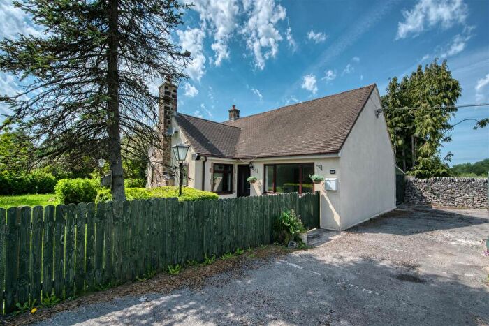 4 Bedroom Detached Bungalow For Sale In Newhaven, Buxton, SK17