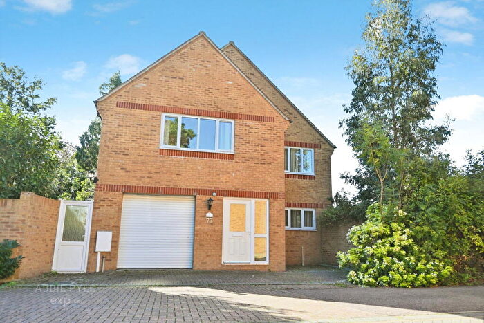 3 Bedroom Detached House For Sale In Searchlight Heights, Chattenden, Rochester, ME3